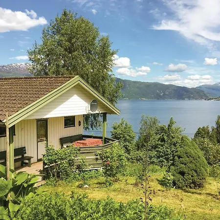 2 Bedroom Beautiful In Balestrand